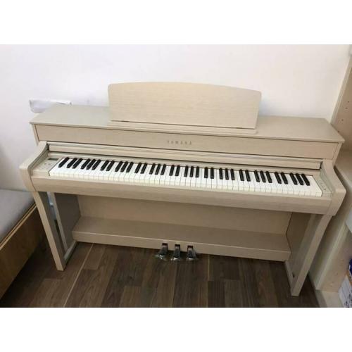 Yamaha Clavinova CLP-735 White Ash