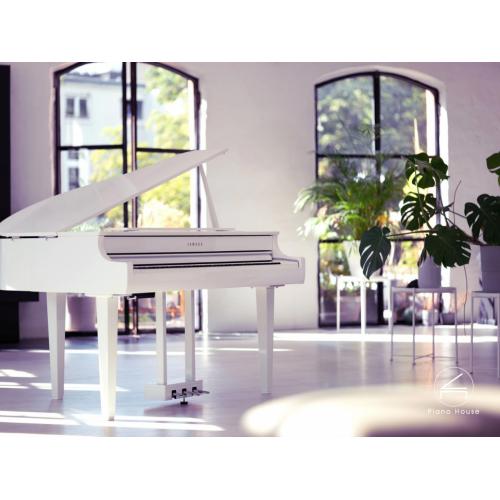 Yamaha Clavinova CLP-765GP Polished White