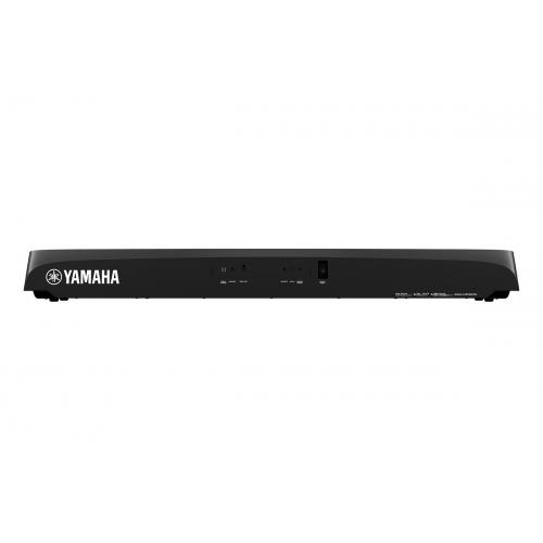 Yamaha DGX-670 Black